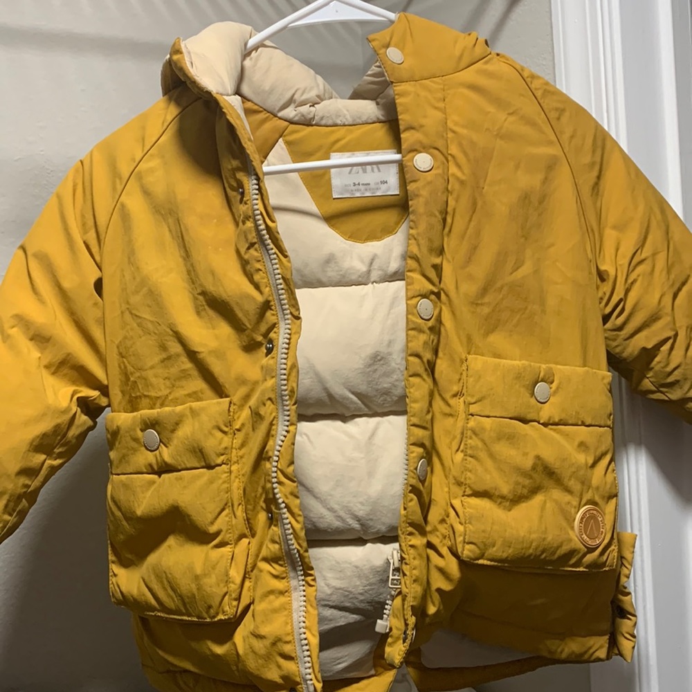 Zara coat , in good condition